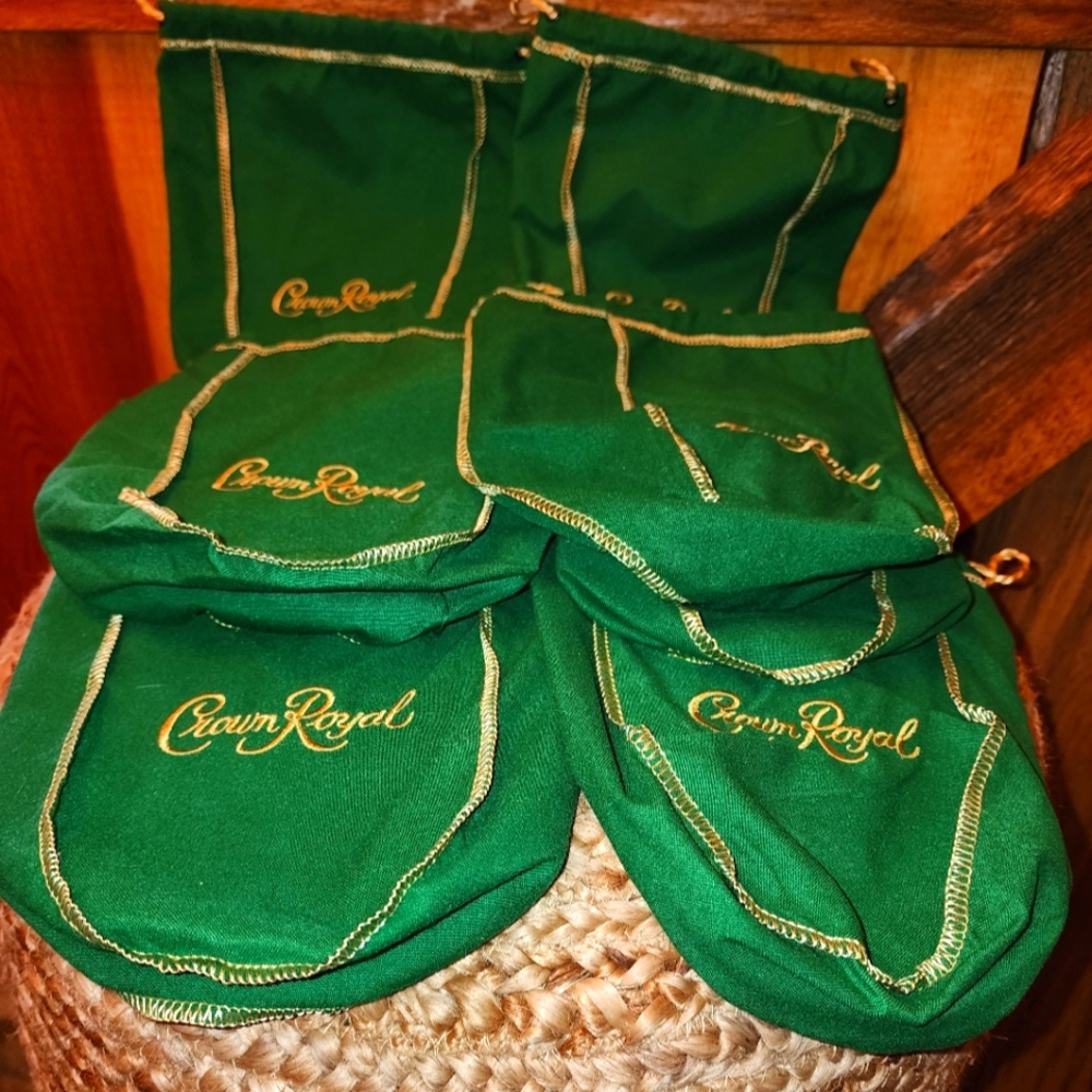 Crown Royal Apple bags lots of 10